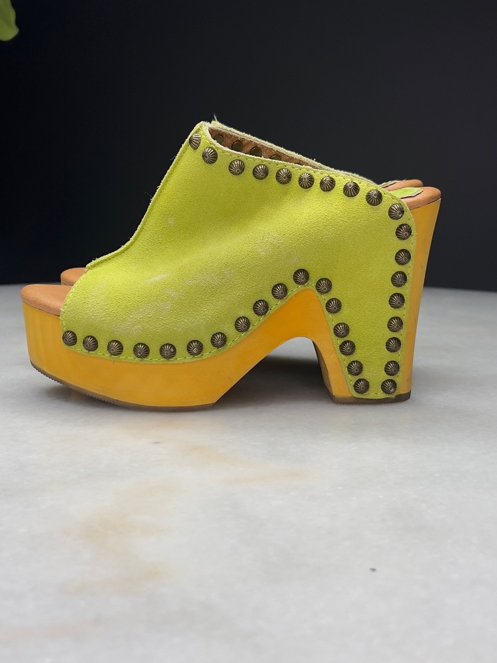 Dingo Peace 'N Love Clog - Picture 3 of 15